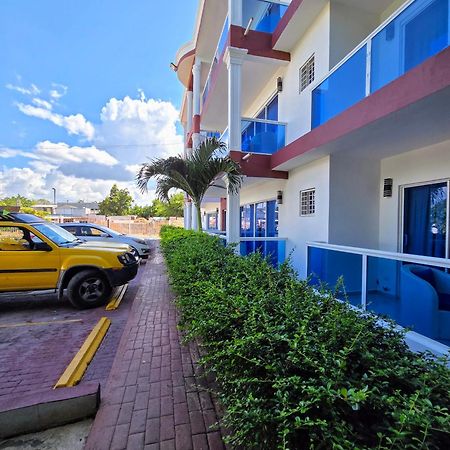 Madome Aparta Hotel Pedernales Extérieur photo