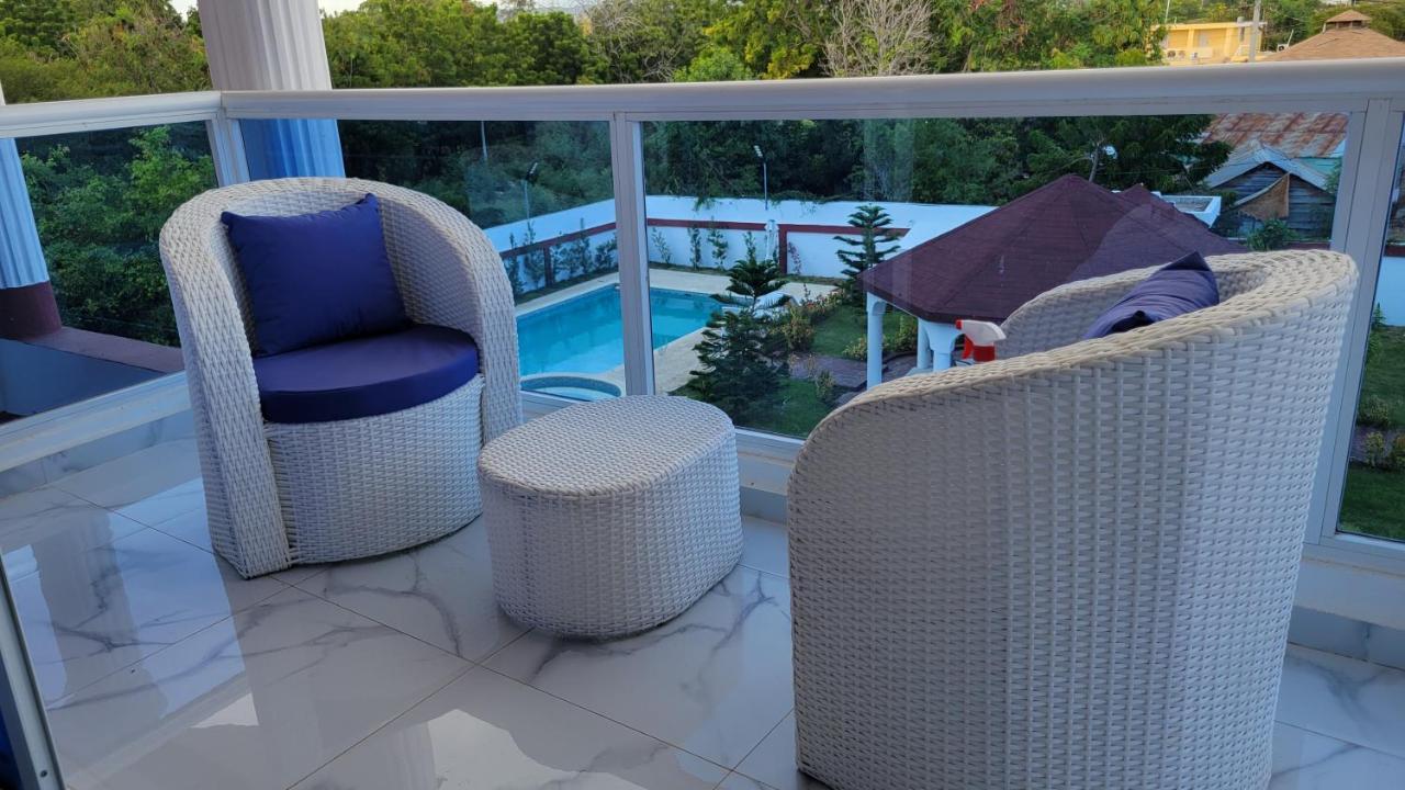 Madome Aparta Hotel Pedernales Extérieur photo